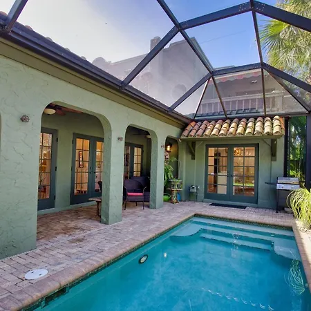 Heated Saltwater Pool, Breathtaking Outdoor Terraces, Beautiful Landscaping- Villa Serene Escape
